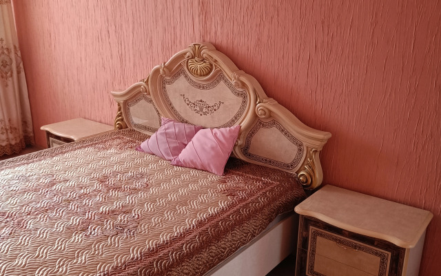 Квартира Большая двушка улучшенной планировки с дизайнерским ремонтом