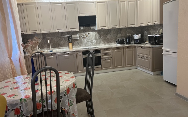 Dlya Bolshoj Semi na 14 Gostej Private House