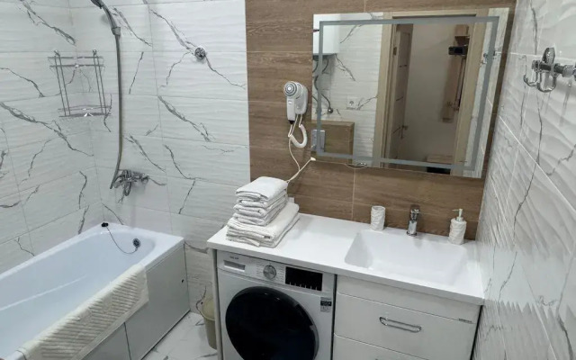 Dvukhkomnatnaya V Zhk Letniy Flat
