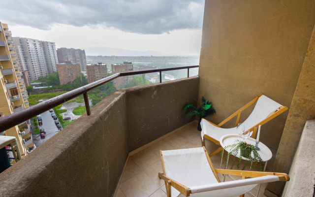 1BR/City Gem/Sunset Balcony/Self-enter/by Keygo 19 Apartments
