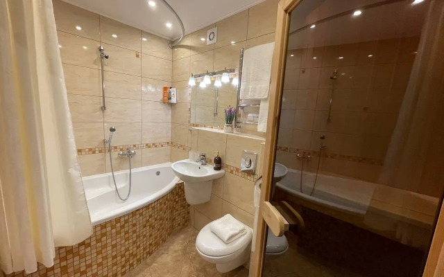 Dvuhkomnatnaya s saunoj u Verhnego ozera Flat