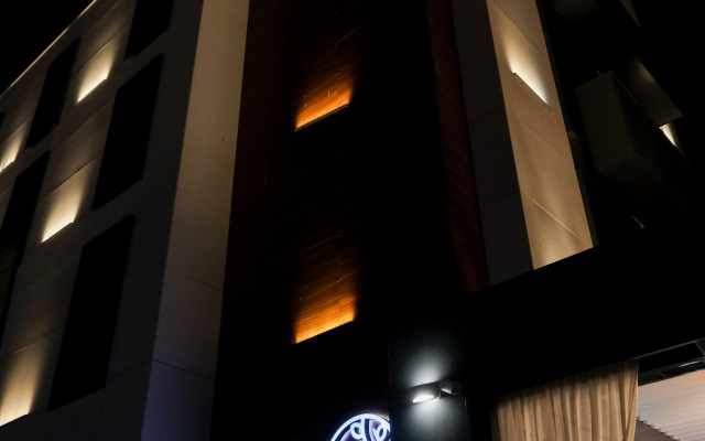 Lupa by Bueno Hotel