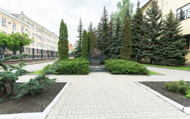 V Tsentre Goroda Oktyabryskiy Prospekt 29 Flat
