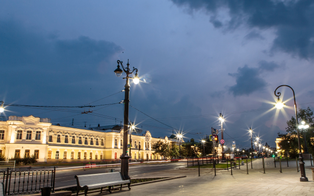 Отель Brick Walls