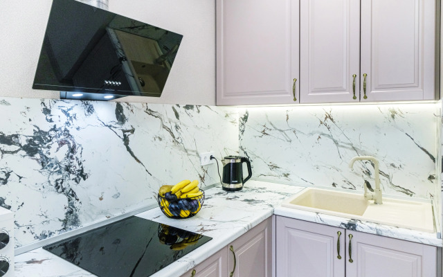 Luxury v Tsentre Sochi Flat