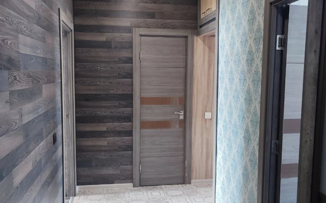 Квартира двухкомнатная Ленинградская 21