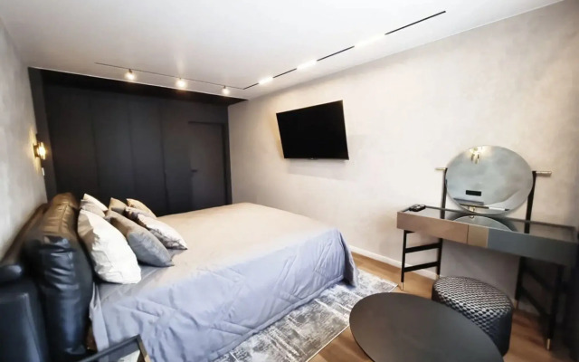 Na Amurskoy 6 Apartments