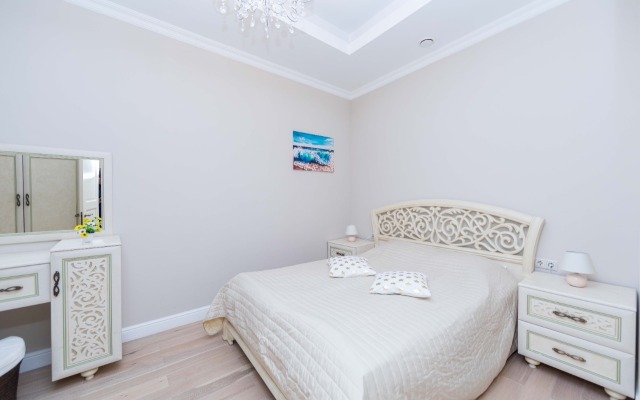 Апартаменты 3-х комнатные в Королевском парке