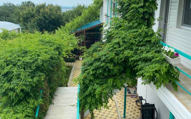 Leto Vsem Guest House