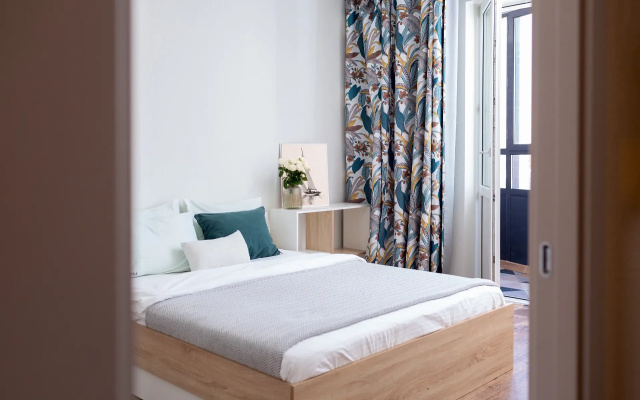 Apartamenty v sovremennom  ZK Alye Parusa na Oktabr'skom prospekte