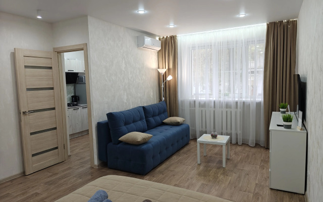 Vozle ploschadi Lenina Flat