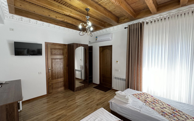 Mahbubakhon Guest House