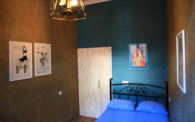 Domik Bibliotekarya Flat