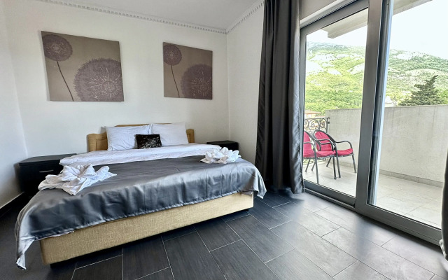 West Gate Guest house