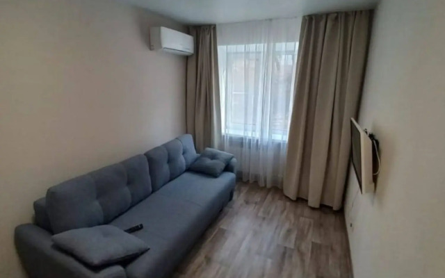Na Ulitse Bashidze 8 Flat