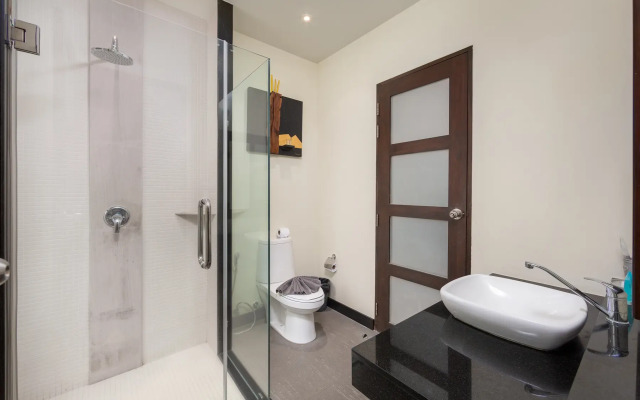 Flores 3BR Private Pool10 min to Nai Harn Villa