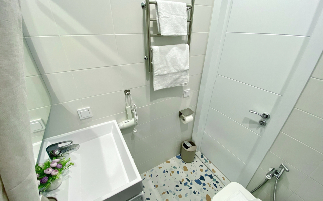 Uyutnaya Studiya Na Dvoikh Flat