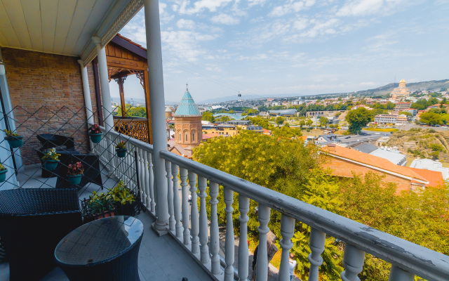 Citadel Narikala Hotel