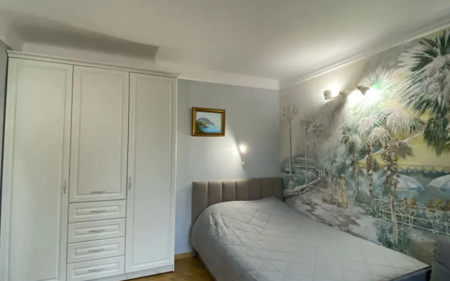 Treneva 3 Yalta Flat