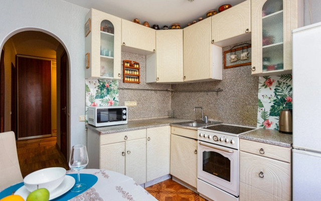 Na Ulitse Industrialnaya 15/1 Flat