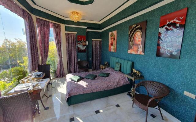 Апартаменты Студия С Бассейном В Самом Центре Сочи