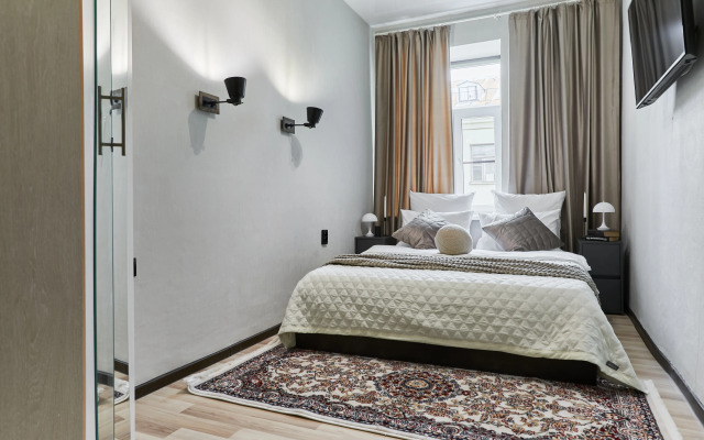 Svetlaya i Uyutnaya Kvartira v Samom Tsentre Flat