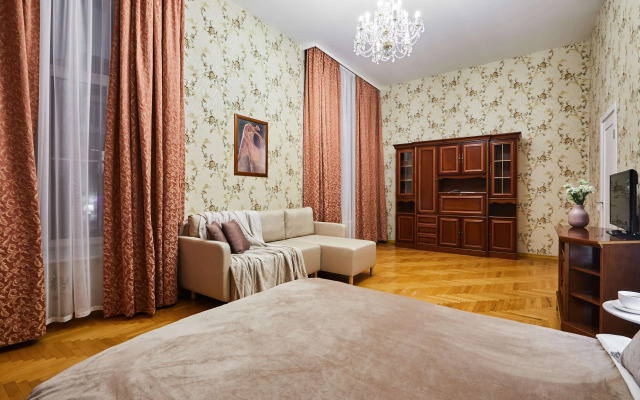 Flatstay S Erkerom I Vysokimi Potolkami Apartments