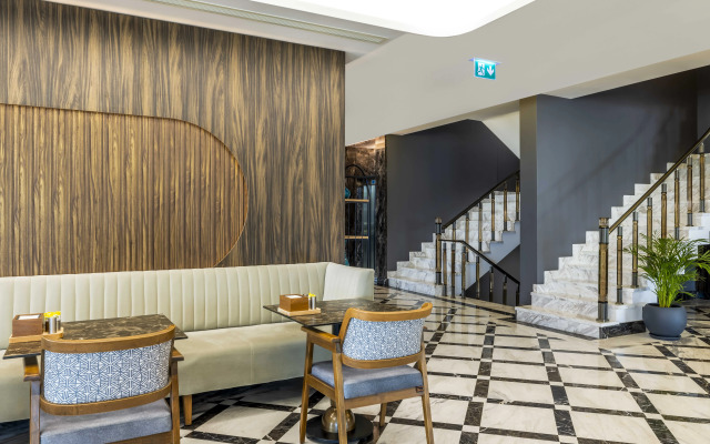 Ezkar Bathonea Art Istanbul Hotel