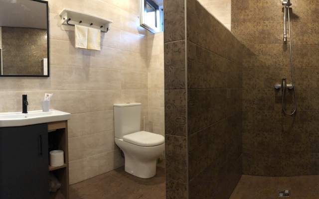 Частный Дом на Скале