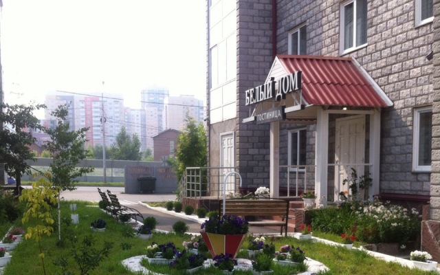 Hotel Belyij Dom