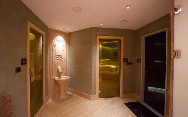 Dosso Dossi Hotels Downtown