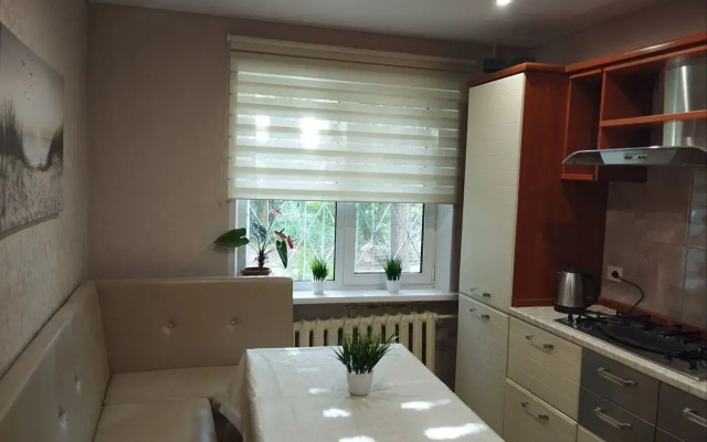 Na Ulitse Bagrationa 7 Flat