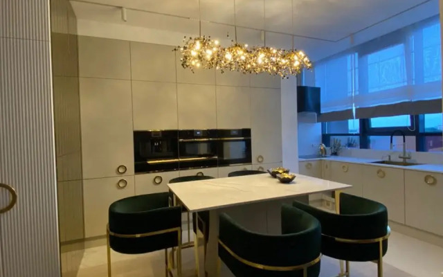 Квартира Роскошная с Видом на Нижнее Озеро