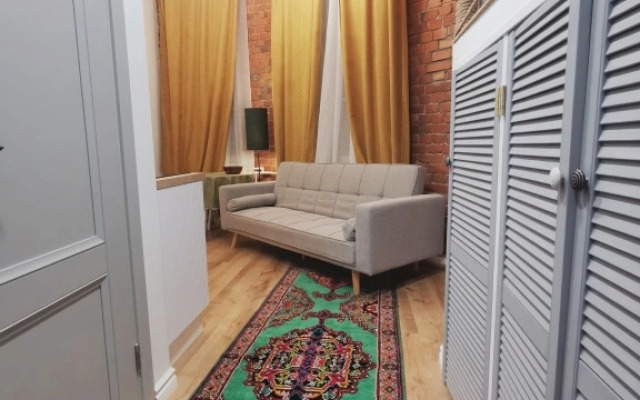 Апартаменты 6 на Васильевском острове (8ВО6)