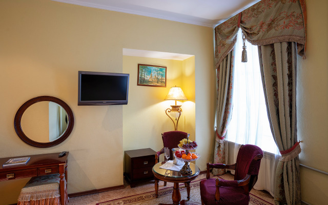Azhur Classic Mini-Hotel