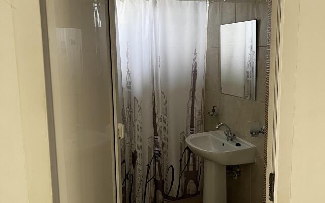 Whitehouse Guest house