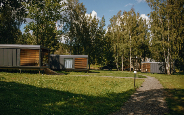 Отель Карлен