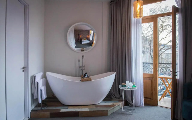 Redrum Tbilisi Boutique Hotel