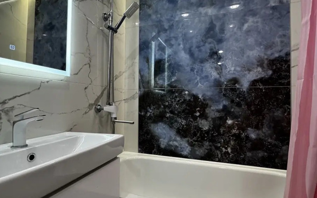 Trekhkomnatnye na Dneprovskom bulvare 66 Apartments