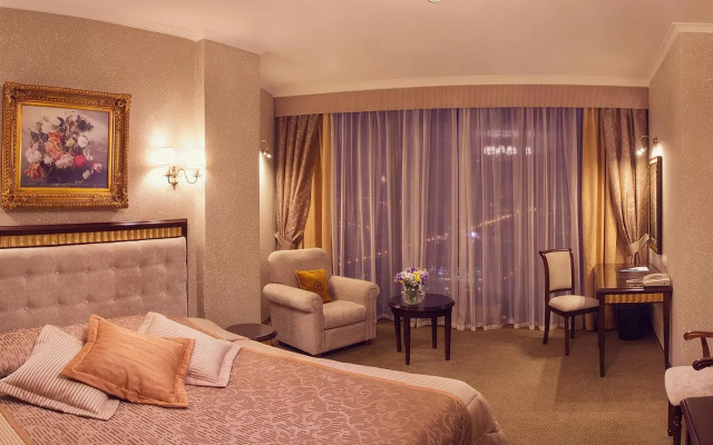 Отель Высоцкий