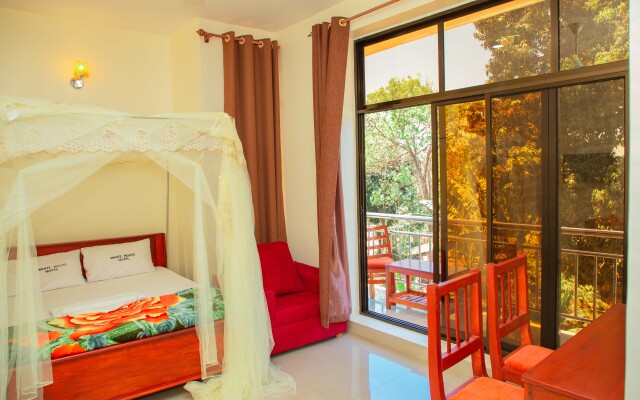 Kilimanjaro White House Hotel