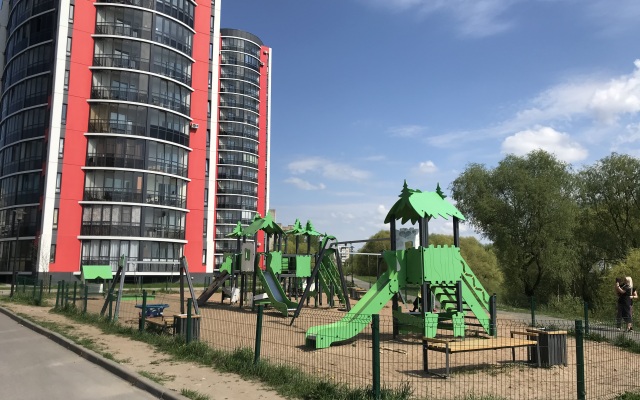 Na Kolmovskoy Naberezhnoy Flat