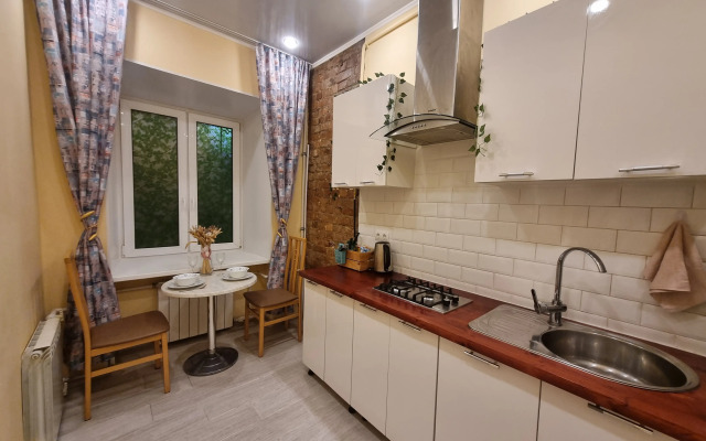 V Samom Tsentre Sankt-Peterburga Apartments