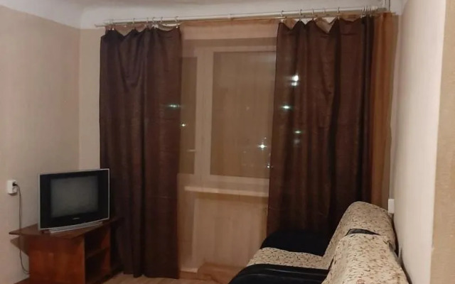 Dvukhkomnatnaya V Rayone S Otlichnoy Transportnoy Razvyazkoy Flat