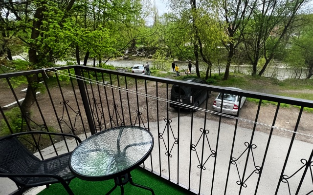 Star House - Pestova Apartments