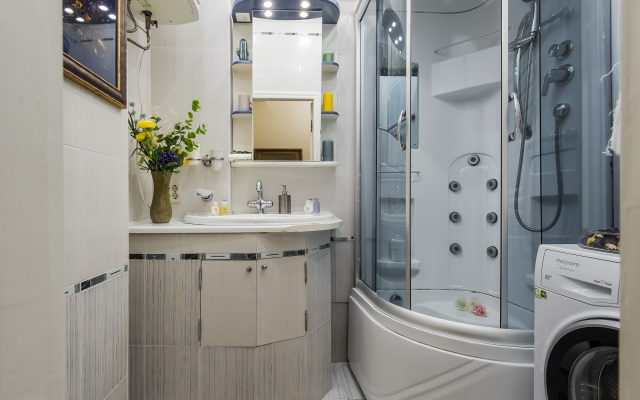 Квартира GM Apartments на Москва-реке с Видом на Набережную и Сталинскую высотку