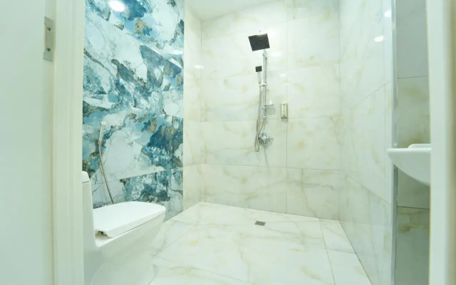 Premium Sea View Hotel & Hostel