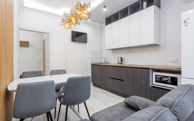 Апартаменты на 11 Этаже Репина 1