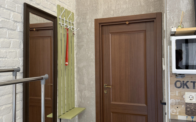 Krasnye Apartamenty Poyuschie Fontany Komsomola 13 Apartments