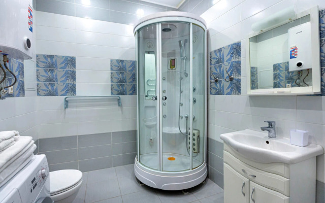 АПАРТАМЕНТЫ REHOME24 на 13 этаже с балконом